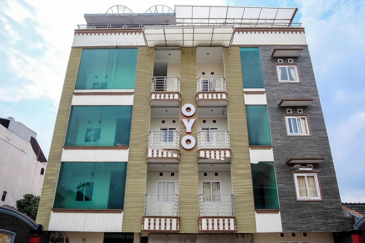 Oyo 294 Andrea Residence Syariah Medan Extérieur photo
