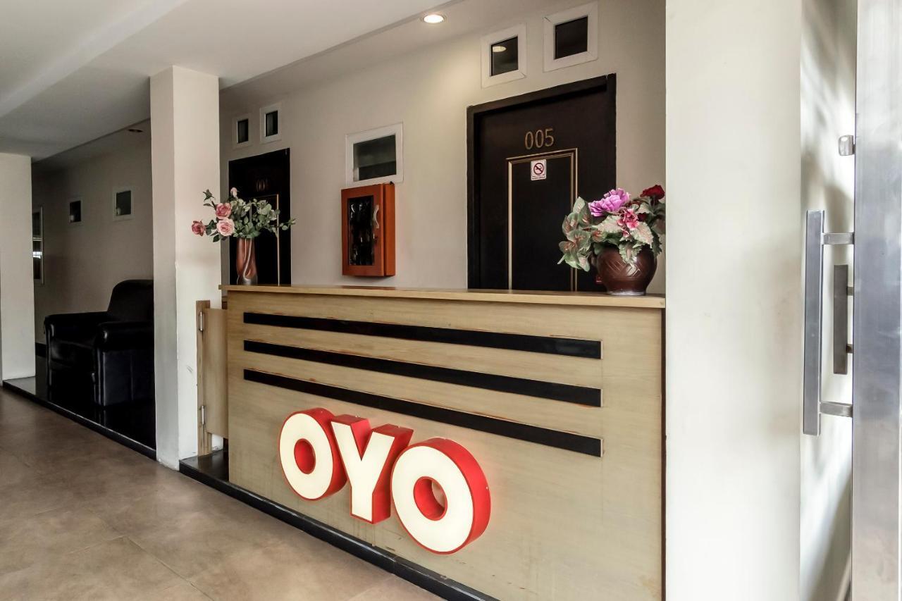 Oyo 294 Andrea Residence Syariah Medan Extérieur photo